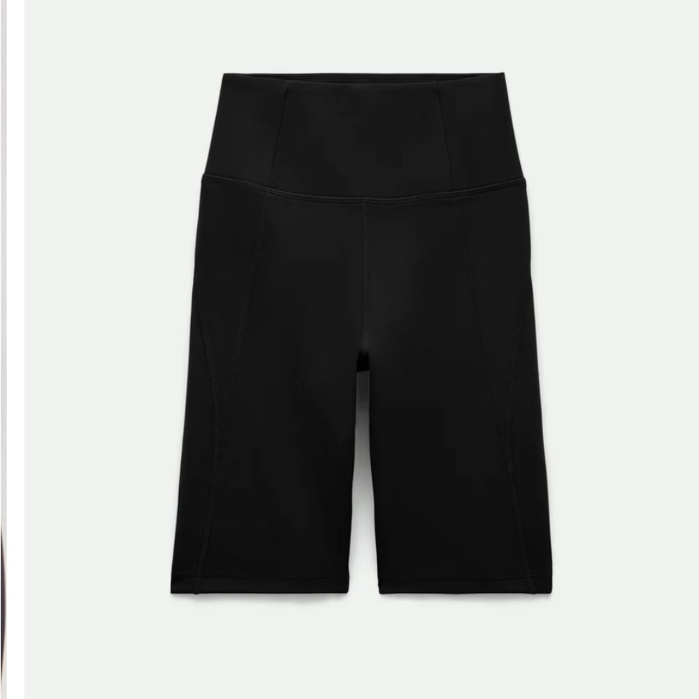 Girlfriend Collective Black Bike Shorts - Picture 2 of 7
